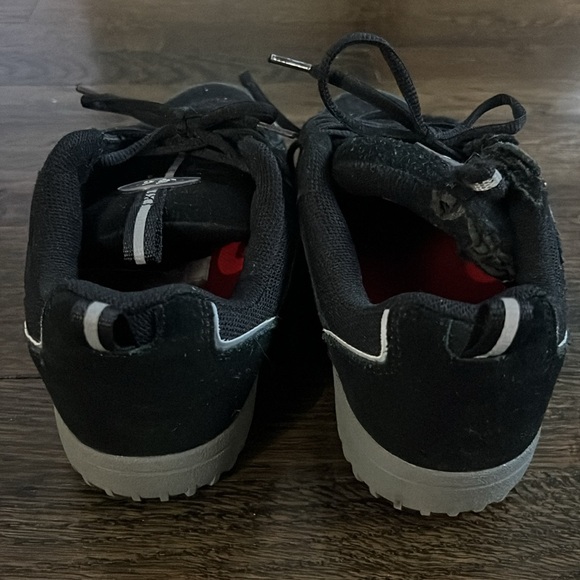 USED eS Skateboarding shoes size 7.5 in faur condition - Picture 3 of 4